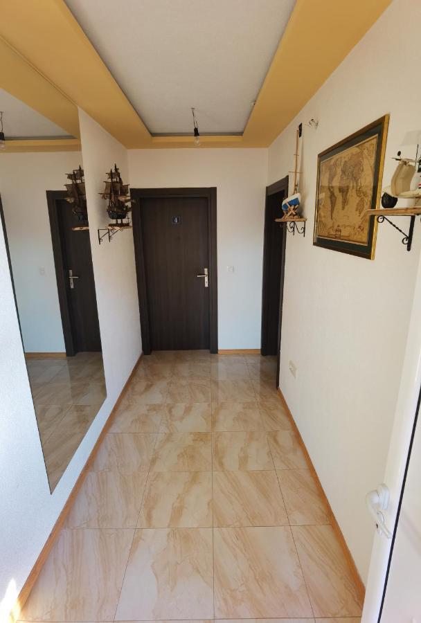 Montenegrina Apartment Budva Exterior photo